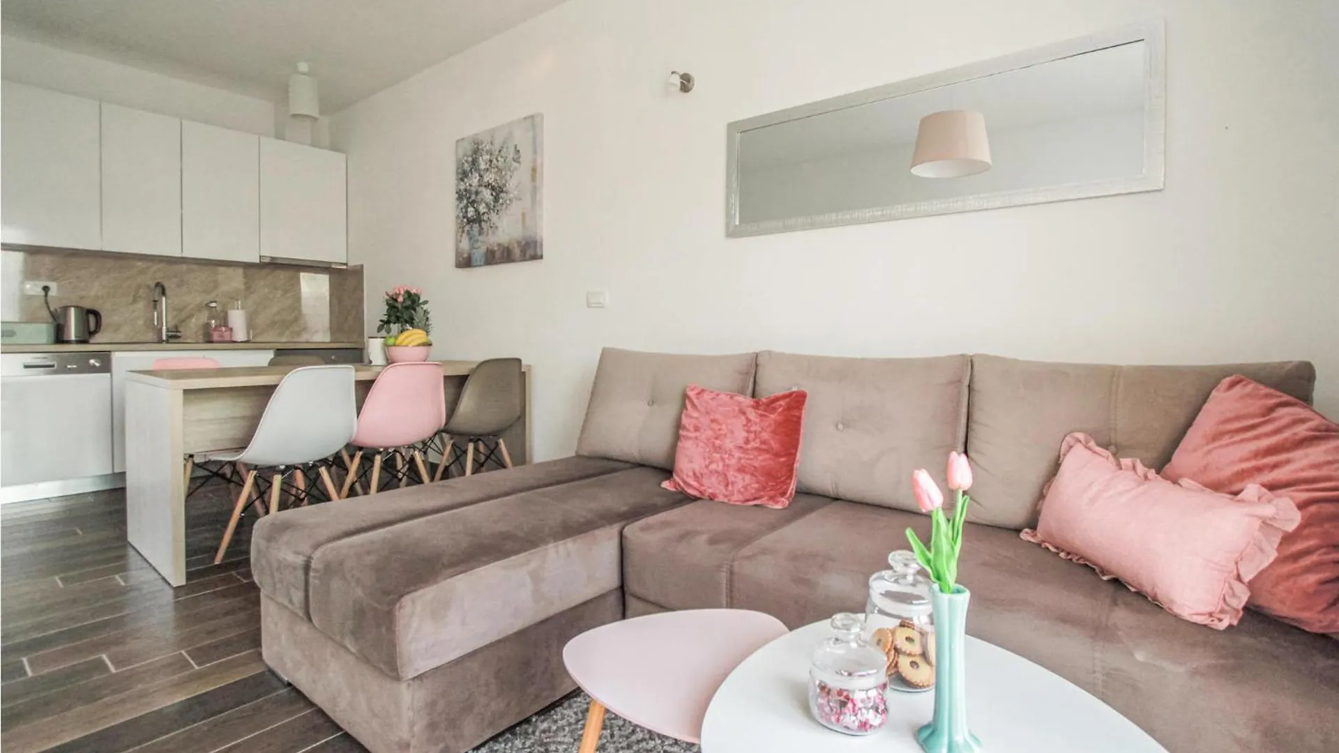 Gorgeous Apartment In Okrug Gornji With Wifi Trogir 0*,