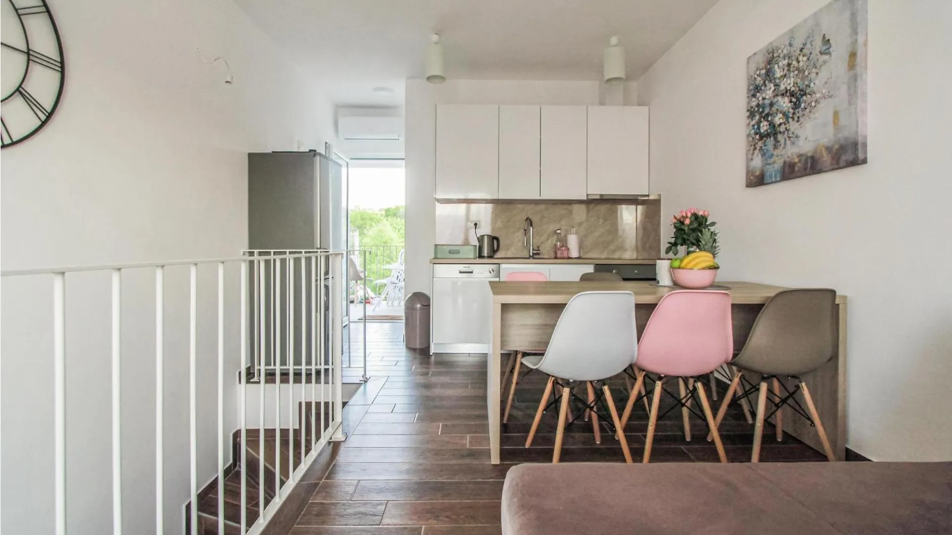Gorgeous Apartment In Okrug Gornji With Wifi Trogir