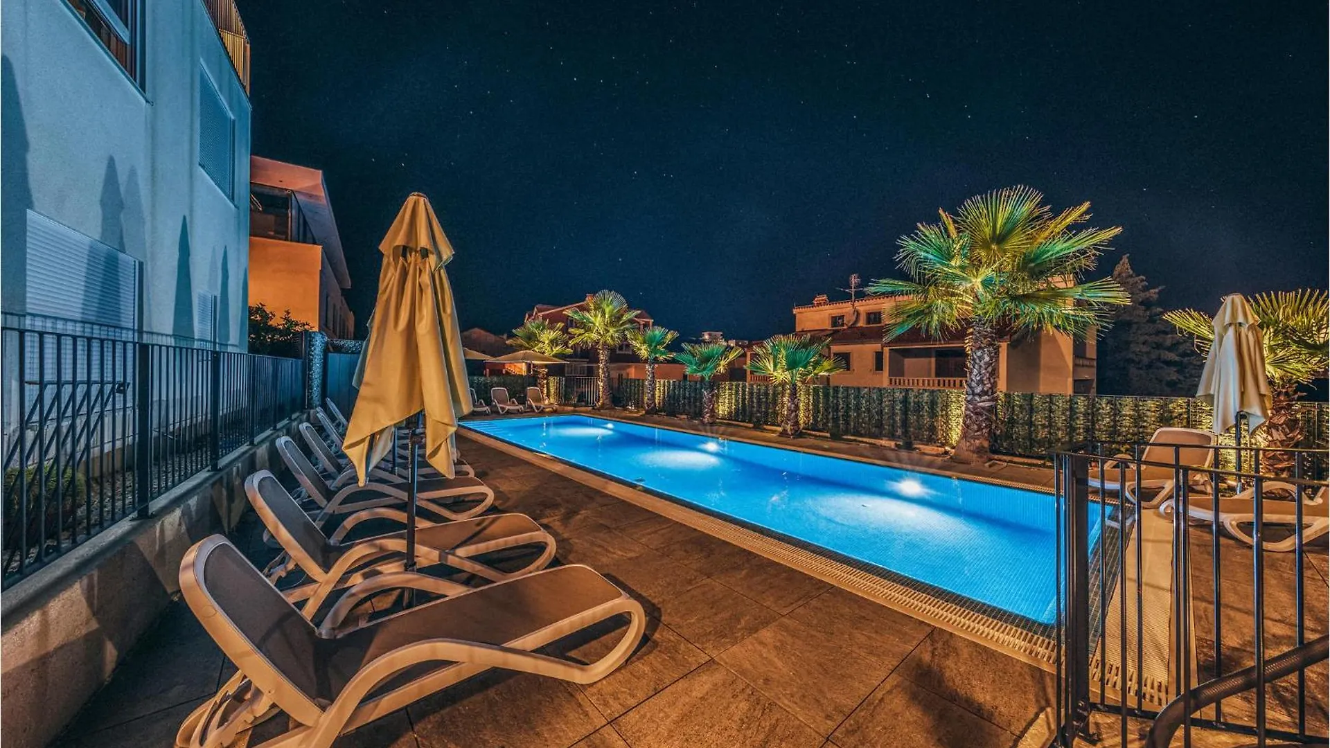 Gorgeous Apartment In Okrug Gornji With Wifi Trogir