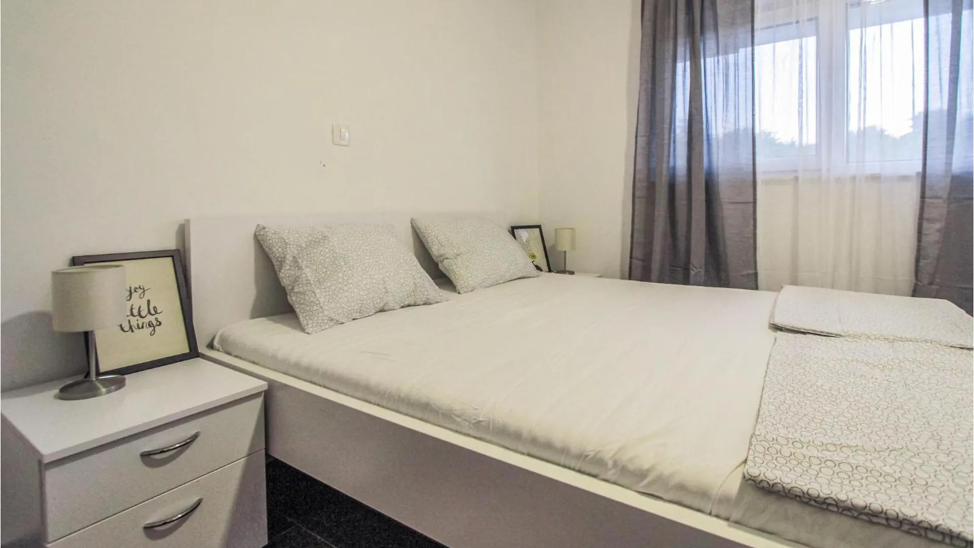 Gorgeous Apartment In Okrug Gornji With Wifi Trogir