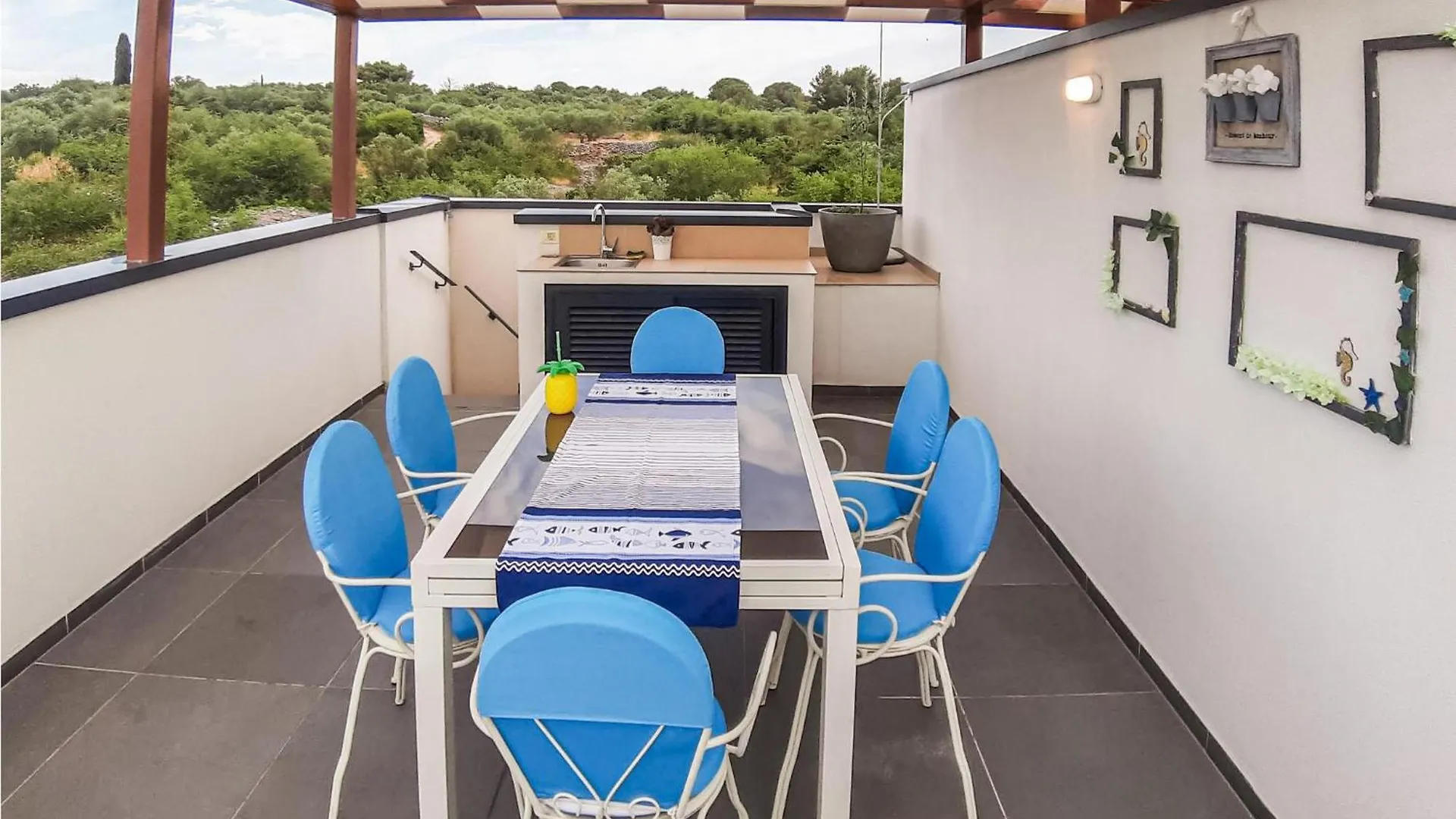 Gorgeous Apartment In Okrug Gornji With Wifi Trogir 0*,  Croatia