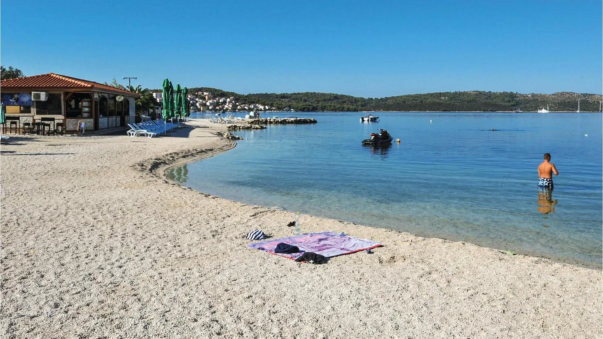 Gorgeous Apartment In Okrug Gornji With Wifi Trogir